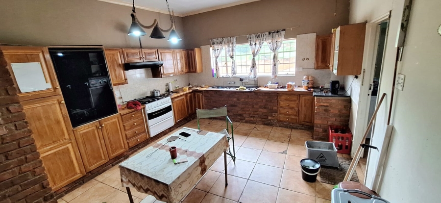 7 Bedroom Property for Sale in Swartruggens North West